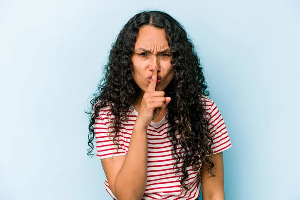 Young Hispanic Woman Isolated Blue Background Keeping Secret Asking Silence — Stock Photo, Image
