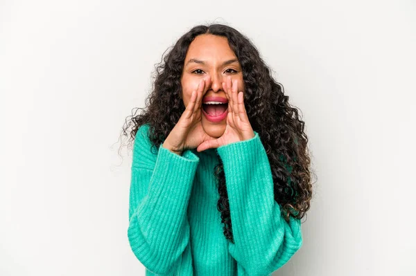 Young Hispanic Woman Isolated White Background Saying Gossip Pointing Side — Stock Fotó