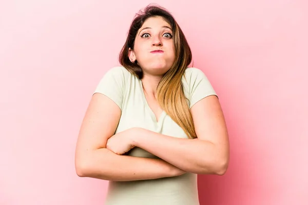 Jonge Blanke Vrouw Geïsoleerd Roze Achtergrond Pijpt Wangen Heeft Vermoeide — Stockfoto