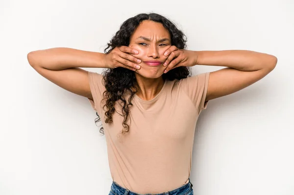 Young Hispanic Woman Isolated White Background Doubting Two Options — Foto Stock