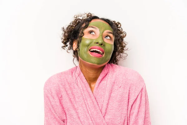 Young Hispanic Woman Wearing Facial Mask Isolated White Background Dreaming — Stock Photo, Image