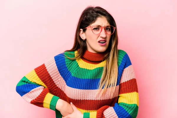 Junge Kaukasische Frau Isoliert Auf Rosa Hintergrund Mit Leberschmerzen Bauchschmerzen — Stockfoto