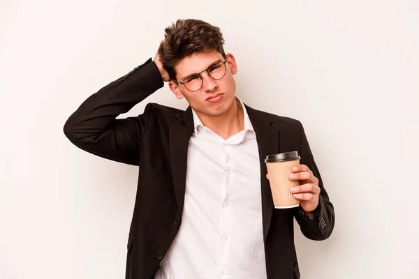 Junge Kaukasische Geschäftsmann Hält Kaffee Zum Mitnehmen Isoliert Auf Weißem — Stockfoto
