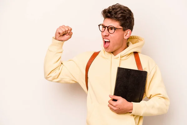 Joven Estudiante Caucásico Aislado Sobre Fondo Blanco Levantando Puño Después — Foto de Stock