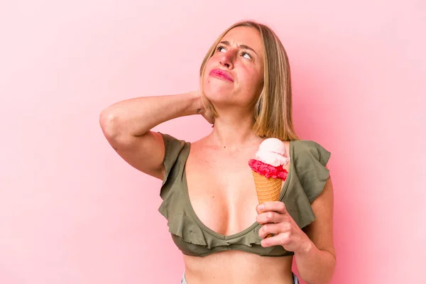 Young Caucasian Woman Wearing Bikini Holding Ice Cream Isolated Pink — ストック写真