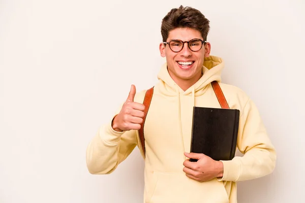 Junger Student Kaukasischer Mann Isoliert Auf Weißem Hintergrund Lächelt Und — Stockfoto