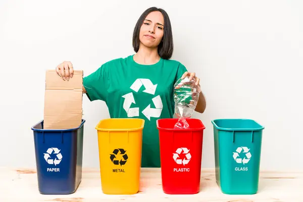 Young Hispanic Woman Recycling Isolated White Background — Stock Photo, Image