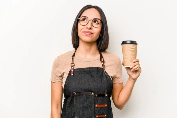 Jovem Caucasiano Garçonete Mulher Segurando Tirar Café Isolado Fundo Branco — Fotografia de Stock