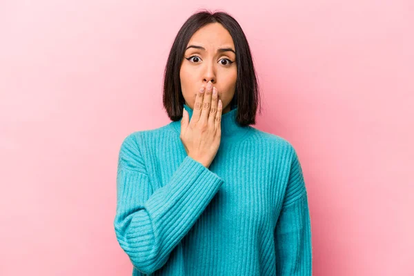 Young Hispanic Woman Isolated Pink Background Shocked Covering Mouth Hands — Stock Photo, Image