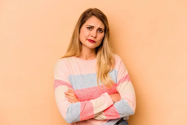 Young Caucasian Woman Isolated Beige Background Unhappy Looking Camera Sarcastic — Stock Photo, Image
