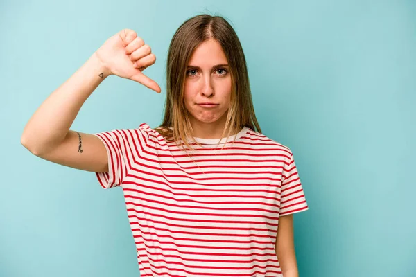 Young Caucasian Woman Isolated Blue Background Showing Thumb Expressing Dislike — Stock Photo, Image