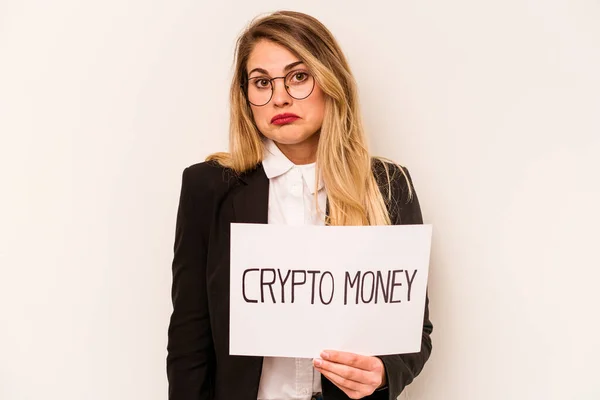 Joven Mujer Caucásica Negocios Sosteniendo Cartel Cripto Dinero Aislado Sobre —  Fotos de Stock