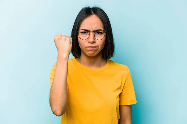 Young Hispanic Woman Isolated Blue Background Showing Fist Camera Aggressive — Stock Photo, Image