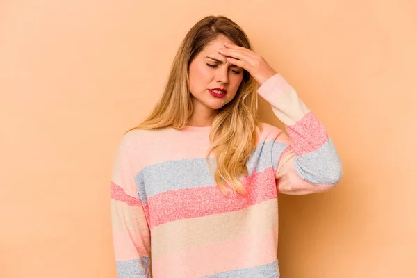 Young Caucasian Woman Isolated Beige Background Touching Temples Having Headache — Stock Photo, Image