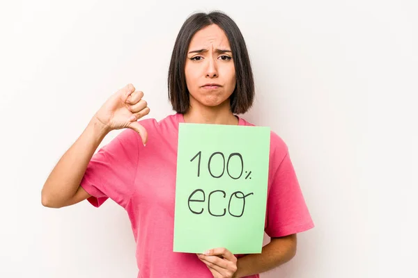 Mujer Hispana Joven Sosteniendo 100 Eco Cartel Aislado Sobre Fondo —  Fotos de Stock