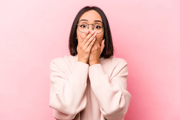 Young Hispanic Woman Isolated Pink Background Shocked Covering Mouth Hands — Stock Photo, Image