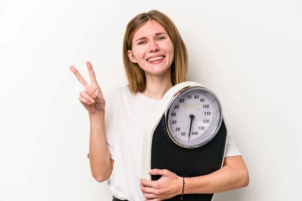Young English Woman Holding Scale Isolated White Background Showing Number — Stock Photo, Image