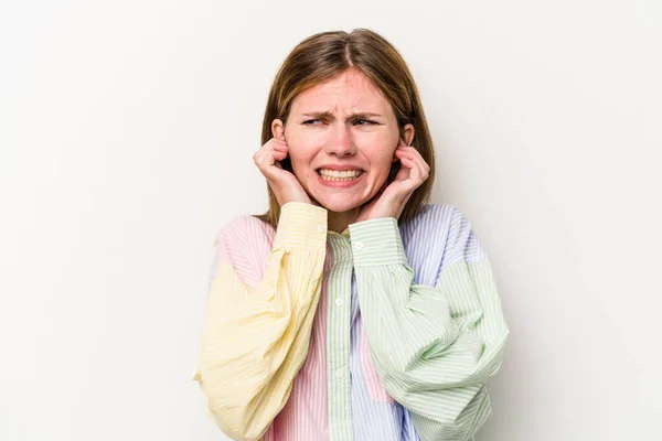 Young Russian Woman Isolated White Background Covering Ears Hands — Stock Photo, Image