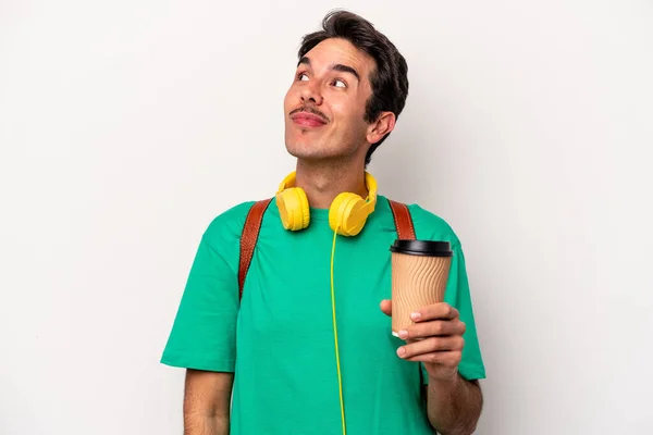 Junger Kaukasischer Student Trinkt Kaffee Isoliert Auf Weißem Hintergrund Und — Stockfoto