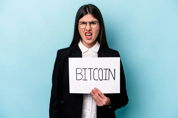 Jeune Femme Affaires Caucasienne Tenant Une Plaque Bitcoin Isolé Sur — Photo