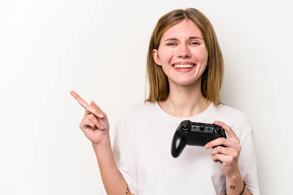 Jonge Engelse Vrouw Spelen Met Een Video Game Controller Geïsoleerde — Stockfoto