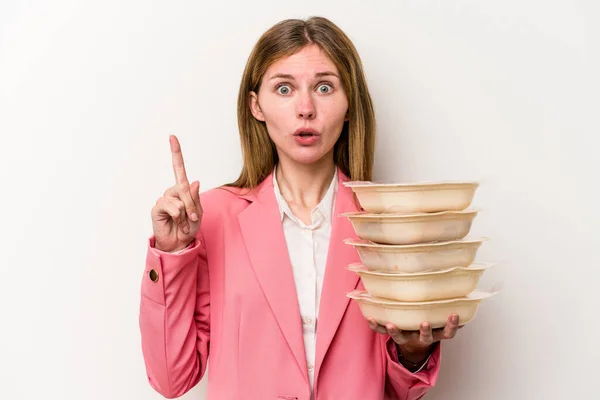 Jovem Empresária Inglesa Segurando Tupperware Alimentos Isolados Fundo Branco Tendo — Fotografia de Stock