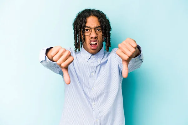 Young African American Man Isolated Blue Background Showing Thumb Expressing — Stock Photo, Image