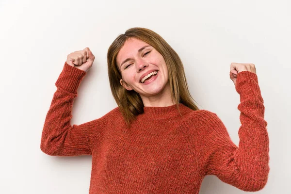 Jeune Femme Russe Isolée Sur Fond Blanc Acclamant Insouciante Excitée — Photo