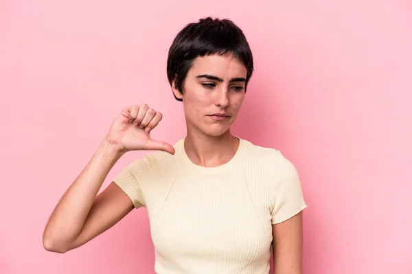 Mujer Caucásica Joven Aislada Sobre Fondo Rosa Que Muestra Gesto —  Fotos de Stock