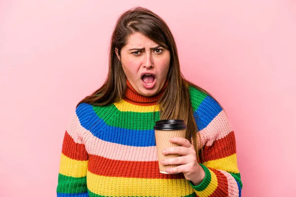 Young Caucasian Overweight Woman Holding Takeaway Coffee Isolated Pink Background — Stockfoto