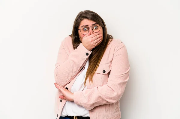 Jovem Mulher Branca Com Sobrepeso Isolado Fundo Branco Assustado Com — Fotografia de Stock