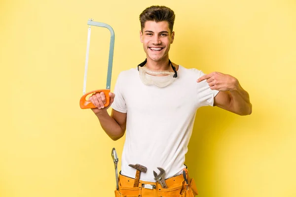 Young Electrician Caucasian Man Isolated Yellow Backgroun — 스톡 사진