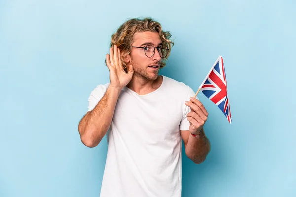 Young Student Caucasian Man Holding United Kingdom Flag Isolated Blue — Stock fotografie