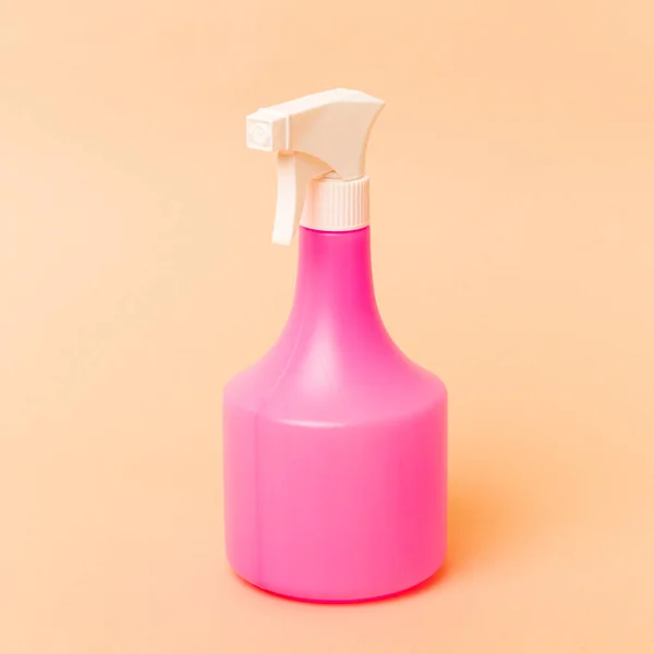 Pink Sprayer Isolated Beige Background — Stock Photo, Image