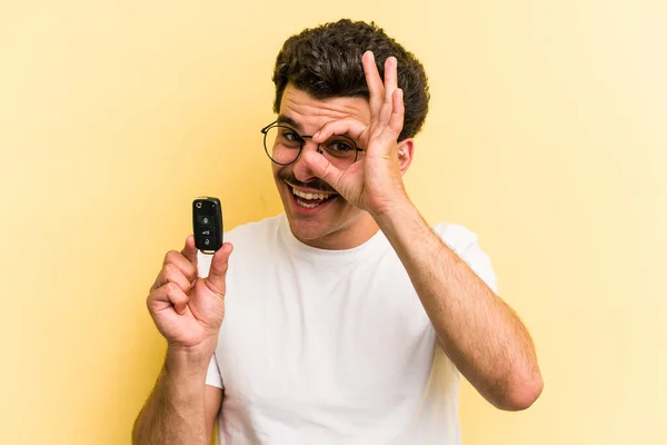 Young Caucasian Man Holding Car Keys Isolated Yellow Background Excited — Foto de Stock