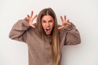 Beyaz arka planda izole edilmiş genç bir Rus kadın. Güçlü bir diş ağrısı ve azı dişi ağrısı var..