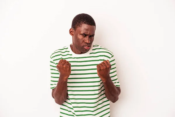 Ung Afrikansk Amerikansk Man Isolerad Vit Bakgrund Upprörd Skrika Med — Stockfoto