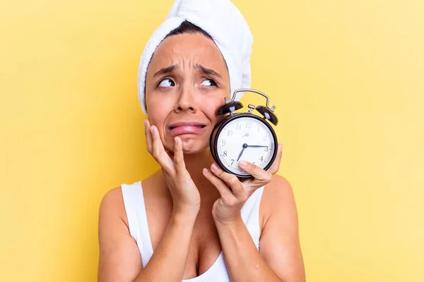 Young Mixed Race Woman Late Work Isolated Yellow Background — Stock Photo, Image