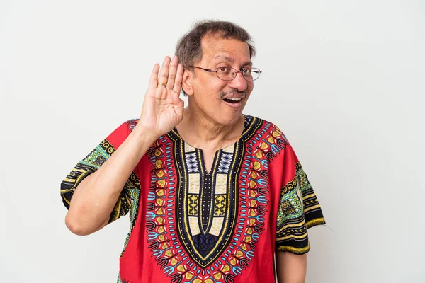 Senior Indian Man Wearing Indian Costume Isolated White Background Trying — Fotografia de Stock