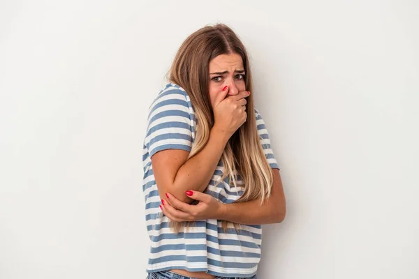 Jonge Russische Vrouw Geïsoleerd Witte Achtergrond Stretching Armen Ontspannen Positie — Stockfoto