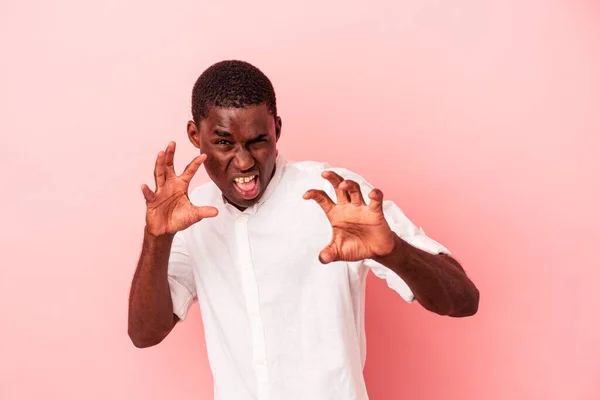 Joven Africano Americano Hombre Aislado Rosa Fondo Molesto Gritando Con — Foto de Stock