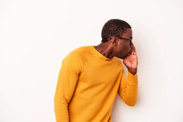 Fiatal Afro Amerikai Férfi Elszigetelt Fehér Háttér Azt Mondja Egy — Stock Fotó