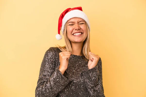 Young Caucasian Woman Celebrating Christmas Isolated Beige Background — ストック写真
