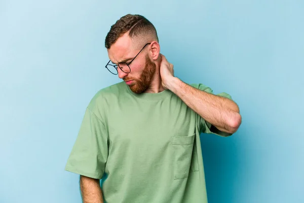 Young Caucasian Man Isolated Blue Background Having Neck Pain Due — Stock Photo, Image