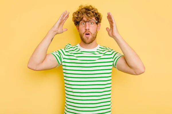 Young Caucasian Man Isolated Yellow Background Celebrating Victory Success Surprised — Stock Photo, Image