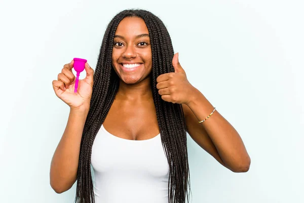 Young African American Woman Holding Menstrual Cup Isolated Blue Background — Stock Photo, Image