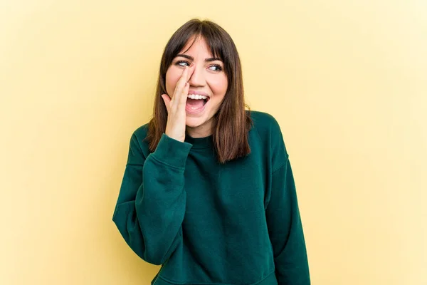 Young Caucasian Woman Isolated Yellow Background Shouting Excited Front — Stock Photo, Image