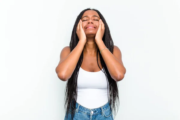 Jovem Afro Americana Isolada Fundo Branco Chorando Infeliz Com Algo — Fotografia de Stock