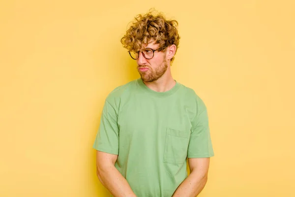 Young Caucasian Man Isolated Yellow Background Tired Repetitive Task — Stock Photo, Image