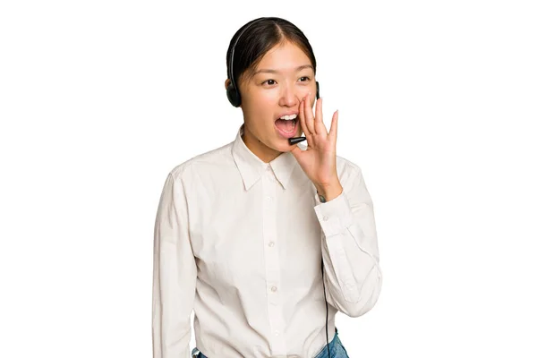 Telemarketer Mujer Asiática Trabajando Con Auricular Aislado Sobre Fondo Croma — Foto de Stock